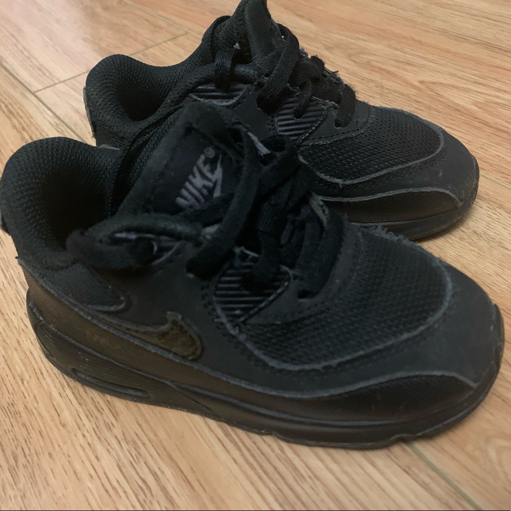 Nike air max 90 toddler size 8